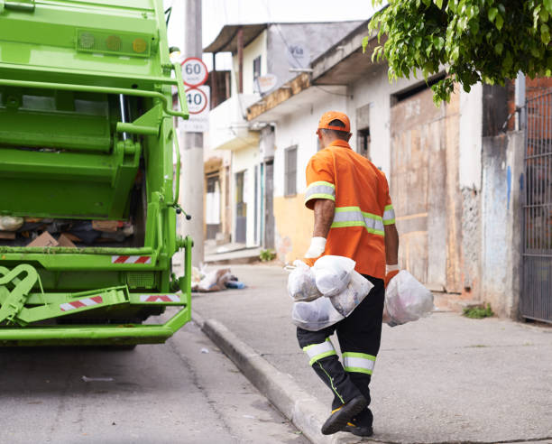 Best Furniture Removal  in Leavittsburg, OH