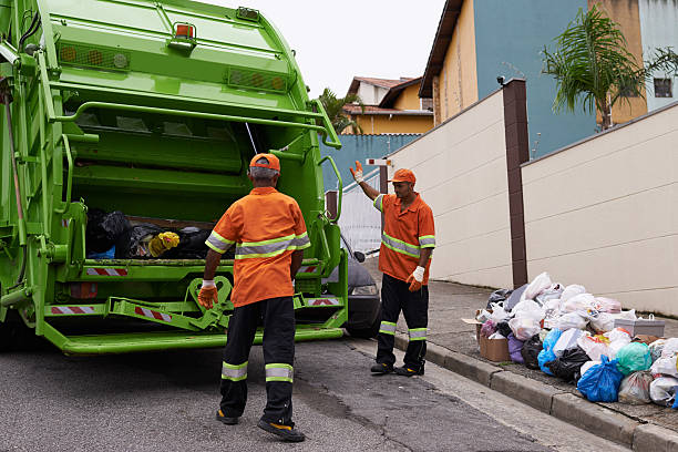 Best Retail Junk Removal  in Leavittsburg, OH